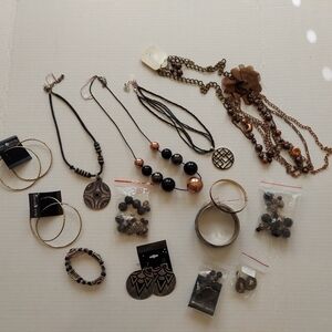 Jeweley Lot, 15 Pieces, Necklaces, Bracelets, Earrings, Beads, Metal, Punk, Boho